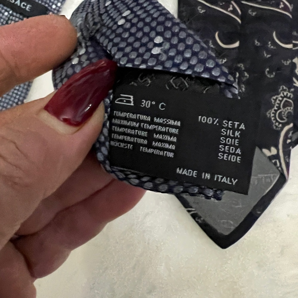 Stylish bundle of 5 :/100 SILK Men's Tie Collection - Picture 6 of 6